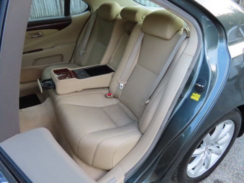 Used 2008 Lexus LS 460 image 12