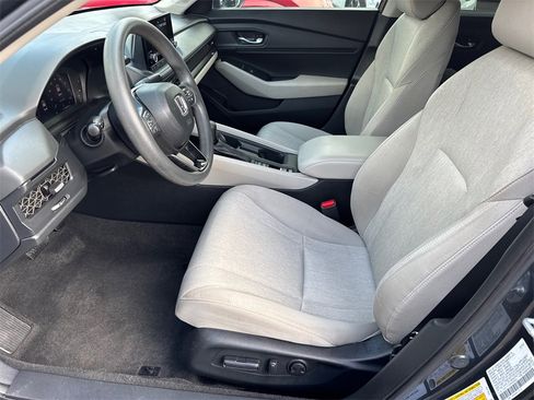 Used 2023 Honda Accord EX image 22