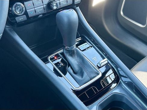 New 2026 Jeep Compass Latitude image 11