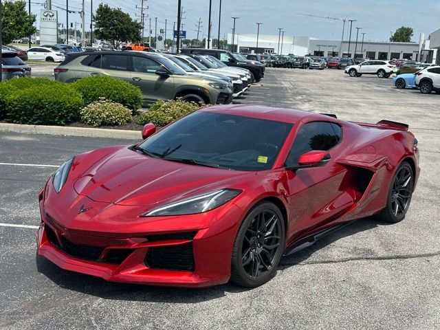 Used 2024 Chevrolet Corvette Z06 RWD image 5