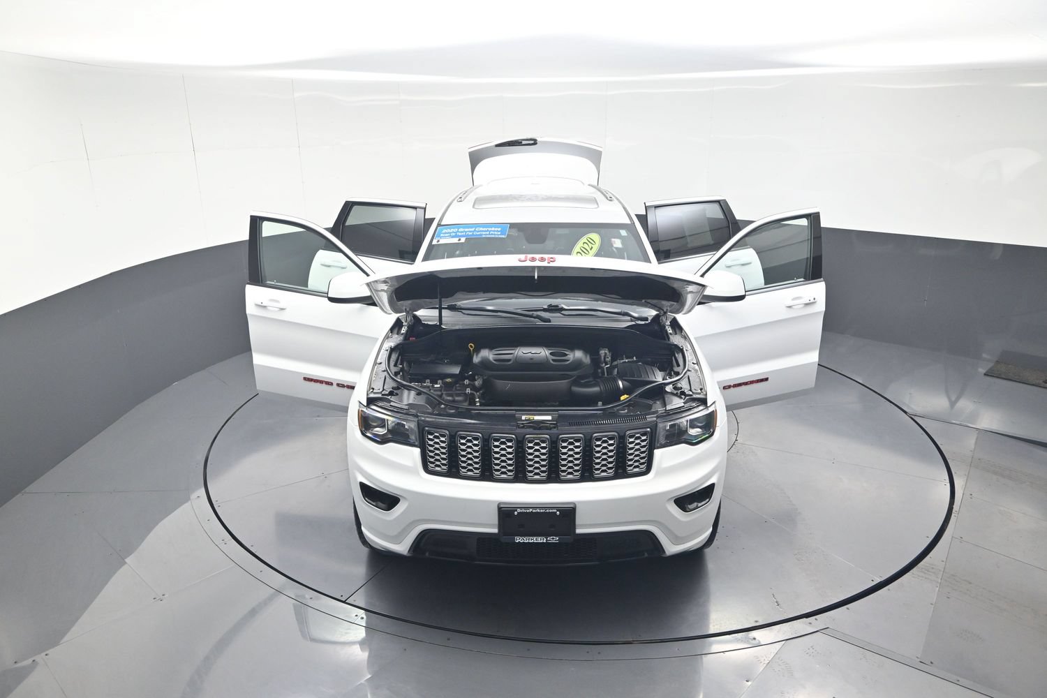 Used 2020 Jeep Grand Cherokee Altitude AWD/4WD image 12