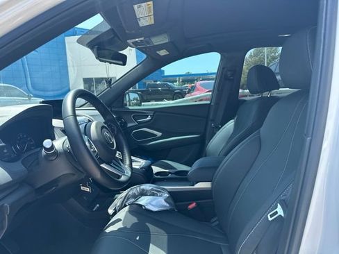 Used 2025 Acura RDX SH-AWD image 7