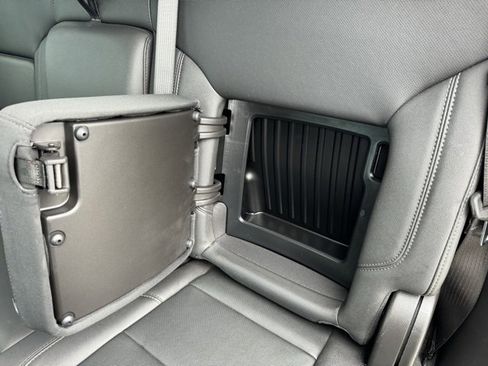 Certified 2024 GMC Sierra 1500 SLT image 11