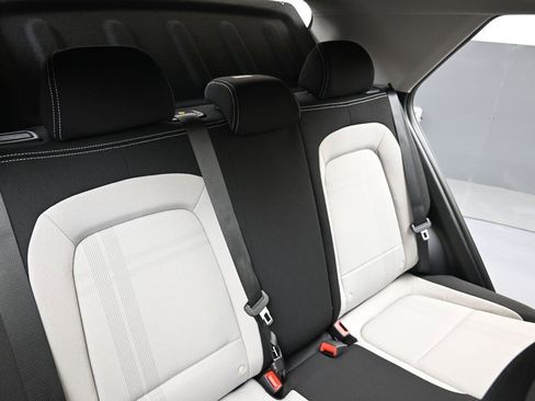 New 2026 Hyundai Venue SEL image 16