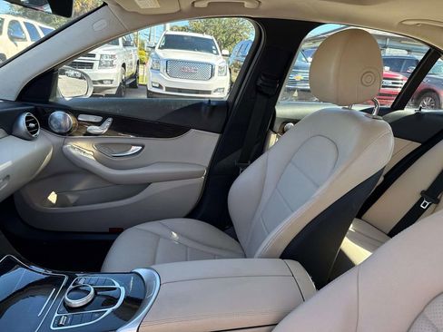 Used 2021 Mercedes-Benz C 300 Sedan w/ Premium Package image 17