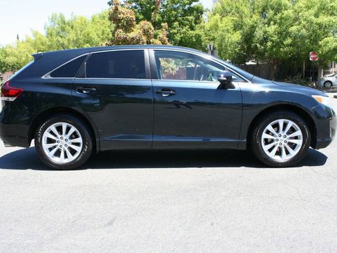Used 2013 Toyota Venza LE w/ LE Preferred Pkg AWD/4WD image 5