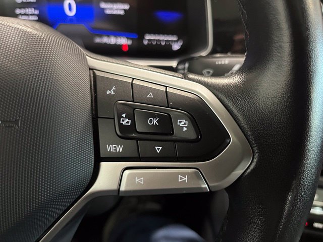 Used 2025 Volkswagen Jetta SE FWD image 23