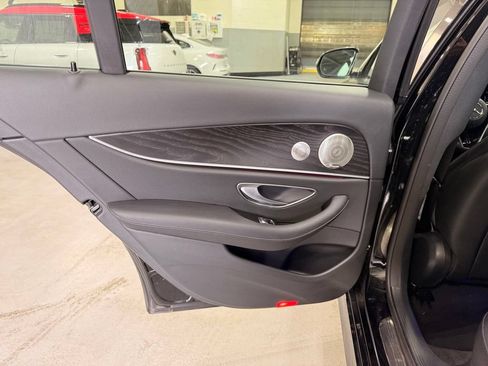 Used 2023 Mercedes-Benz E 350 4MATIC Sedan image 20