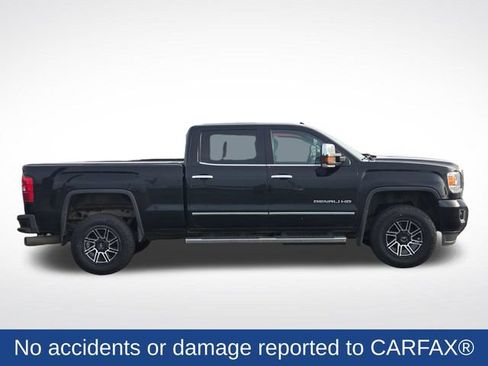 Used 2015 GMC Sierra 2500 Denali w/ Duramax Plus Package AWD/4WD image 2