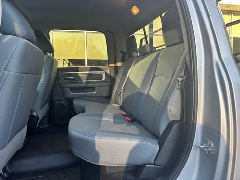 Used 2017 RAM 2500 SLT image 26