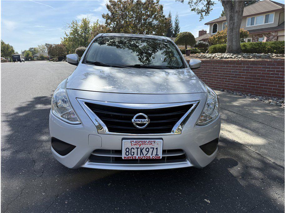 Used 2019 Nissan Versa S Plus FWD image 8