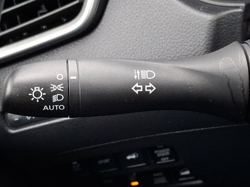 Used 2016 Nissan Rogue SV w/ SV Premium Package image 27