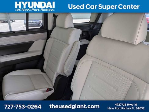 Used 2025 Hyundai Santa Fe Calligraphy AWD/4WD image 18