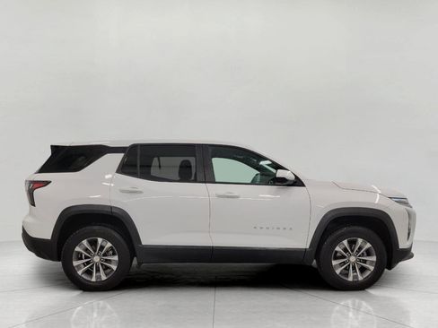 Used 2025 Chevrolet Equinox LT w/ Safety and Technology Package image 11