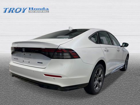 New 2026 Honda Accord EX-L image 7