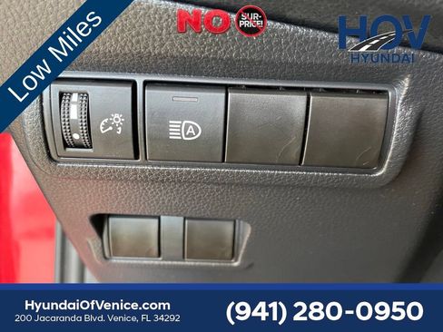 Used 2024 Toyota Corolla Cross LE w/ Moonroof Package FWD image 24