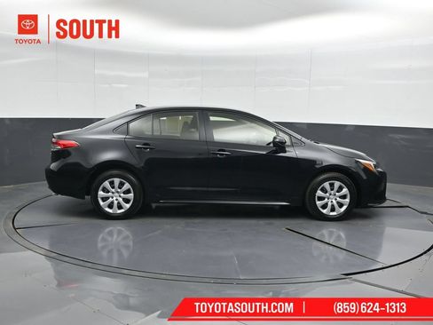 Used 2026 Toyota Corolla LE FWD image 3