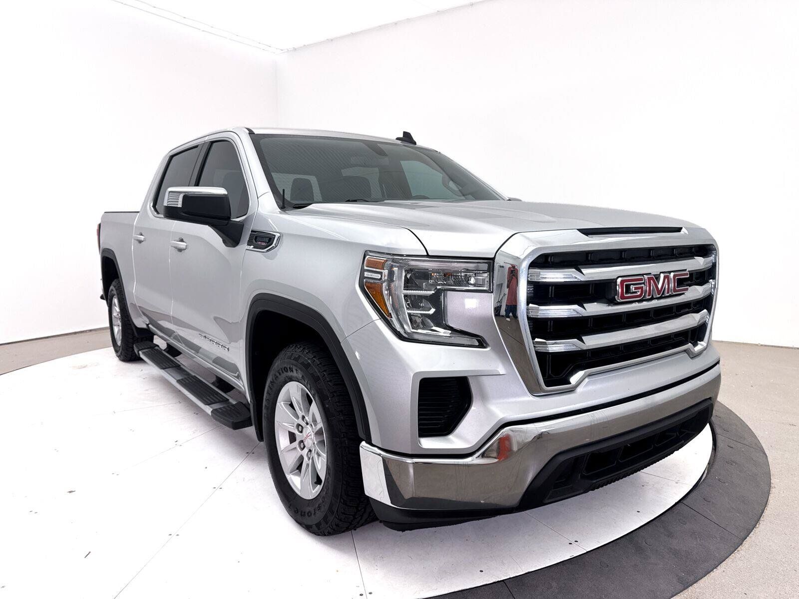 Used 2021 GMC Sierra 1500 SLE RWD image 1