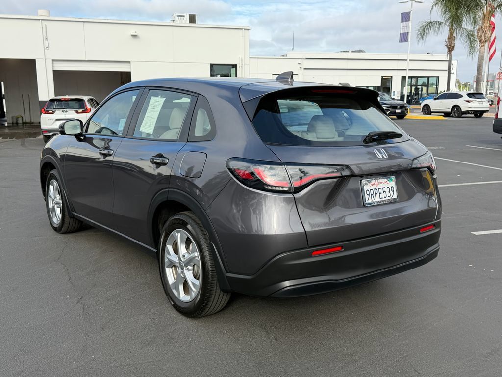 Used 2025 Honda HR-V LX image 9