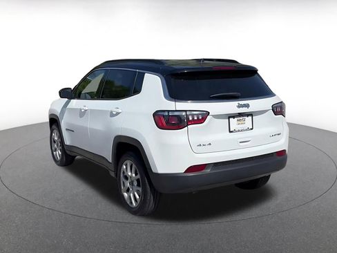 Used 2025 Jeep Compass Limited AWD/4WD image 11