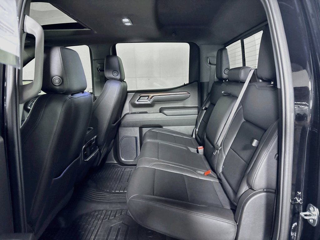 Used 2024 GMC Sierra 1500 SLT w/ SLT Premium Package AWD/4WD image 21