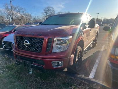 Used 2019 Nissan Titan PRO-4X w/ Pro-4x Convenience Package
