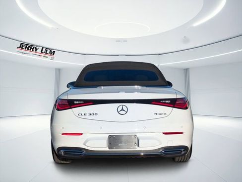 Used 2026 Mercedes-Benz CLE 300 4MATIC Cabriolet image 4