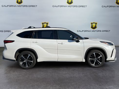 Used 2022 Toyota Highlander XSE image 6