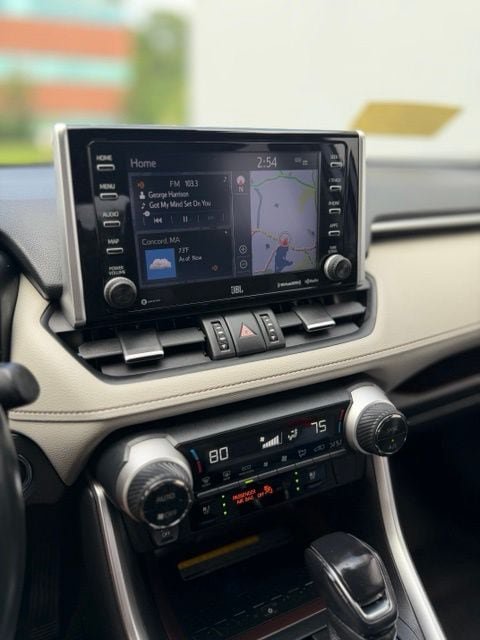 Used 2020 Toyota RAV4 Limited AWD/4WD image 15