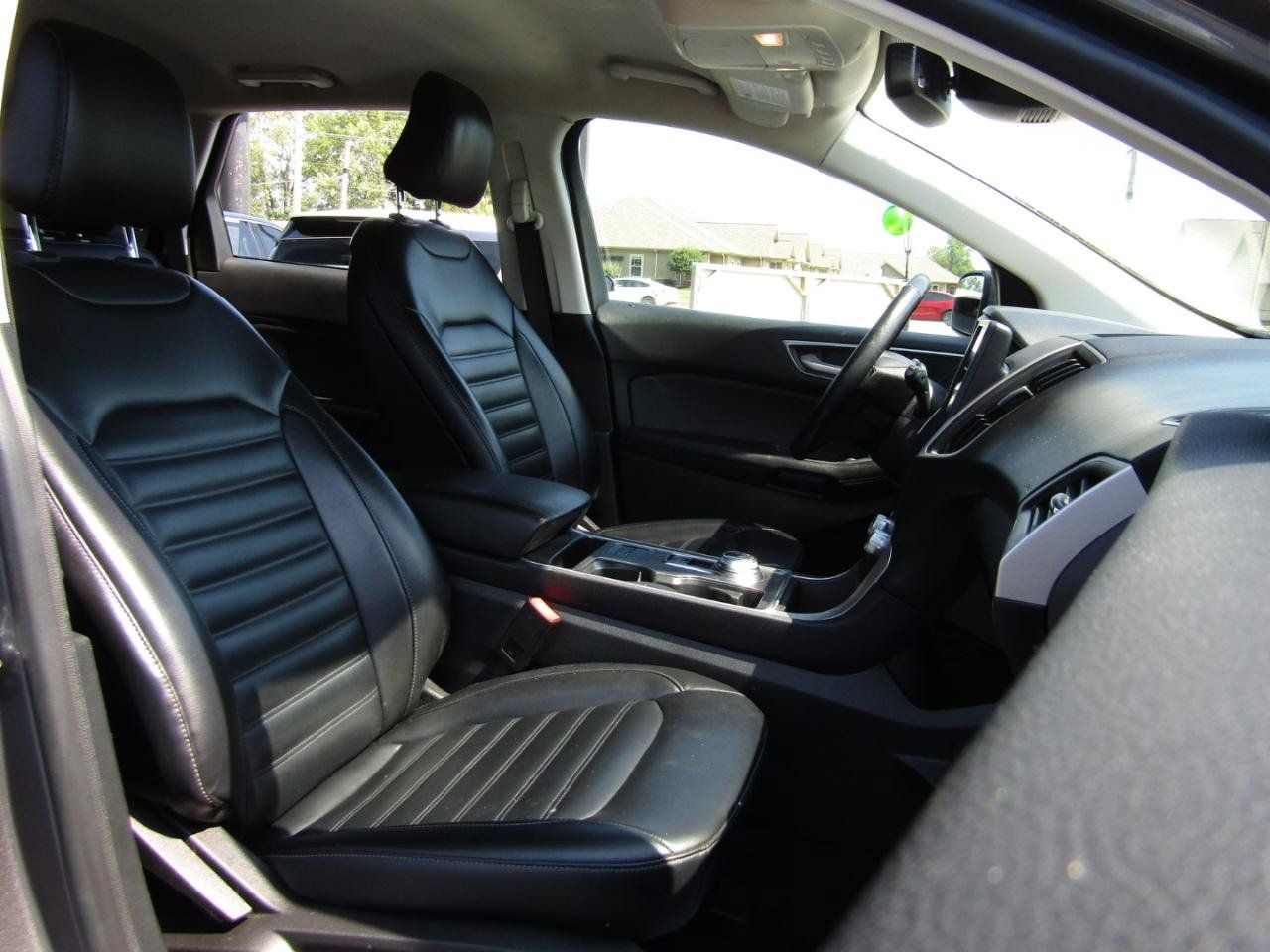 Used 2023 Ford Edge SEL AWD/4WD image 23