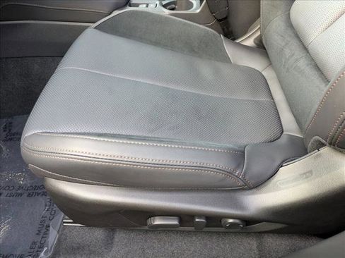 New 2025 Subaru Forester Touring image 4