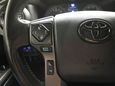 Used 2019 Toyota Tacoma TRD Off-Road w/ Technology Package AWD/4WD image 25
