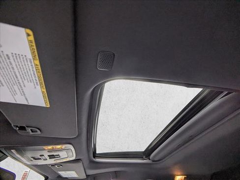 Used 2021 Toyota Sienna XSE image 19