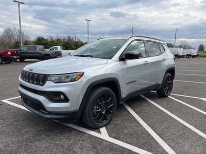 New 2025 Jeep Compass Latitude w/ Convenience Group