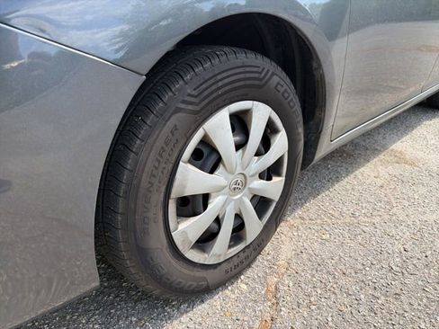 Used 2011 Toyota Corolla LE FWD image 9