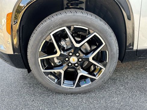 New 2026 Chevrolet Traverse High Country image 12