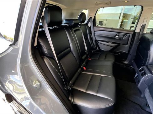Used 2022 Nissan Rogue SL w/ SL Premium Package FWD image 25