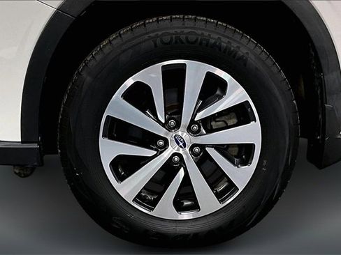 Used 2020 Subaru Outback Premium image 30