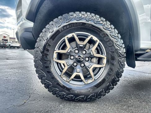 Used 2024 Chevrolet Colorado ZR2 w/ ZR2 Convenience Package III AWD/4WD image 10