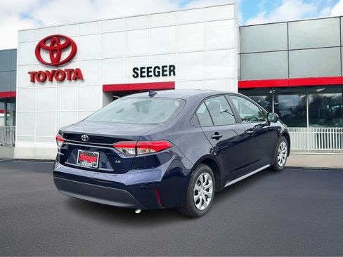 Used 2026 Toyota Corolla LE FWD image 3