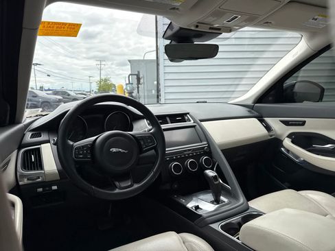 Used 2019 Jaguar E-PACE SE AWD/4WD image 11