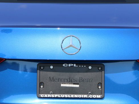 Used 2022 Mercedes-Benz C 300 Sedan image 5