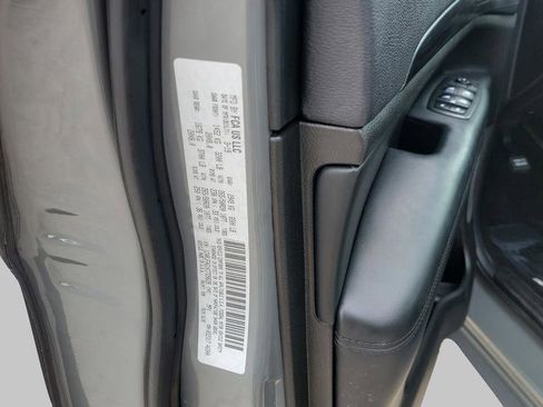 Used 2019 Jeep Grand Cherokee Altitude image 29