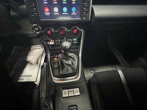 Used 2025 Toyota GR86 Premium image 37