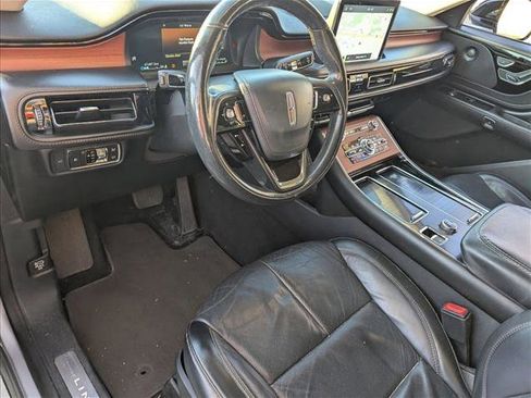 Used 2020 Lincoln Aviator Reserve w/ Elements Package Plus image 3