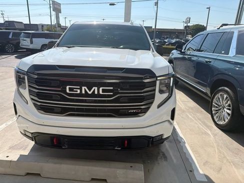 Used 2025 GMC Sierra 1500 AT4 AWD/4WD image 3