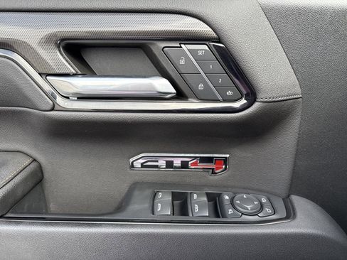 Used 2023 GMC Sierra 1500 AT4 image 19
