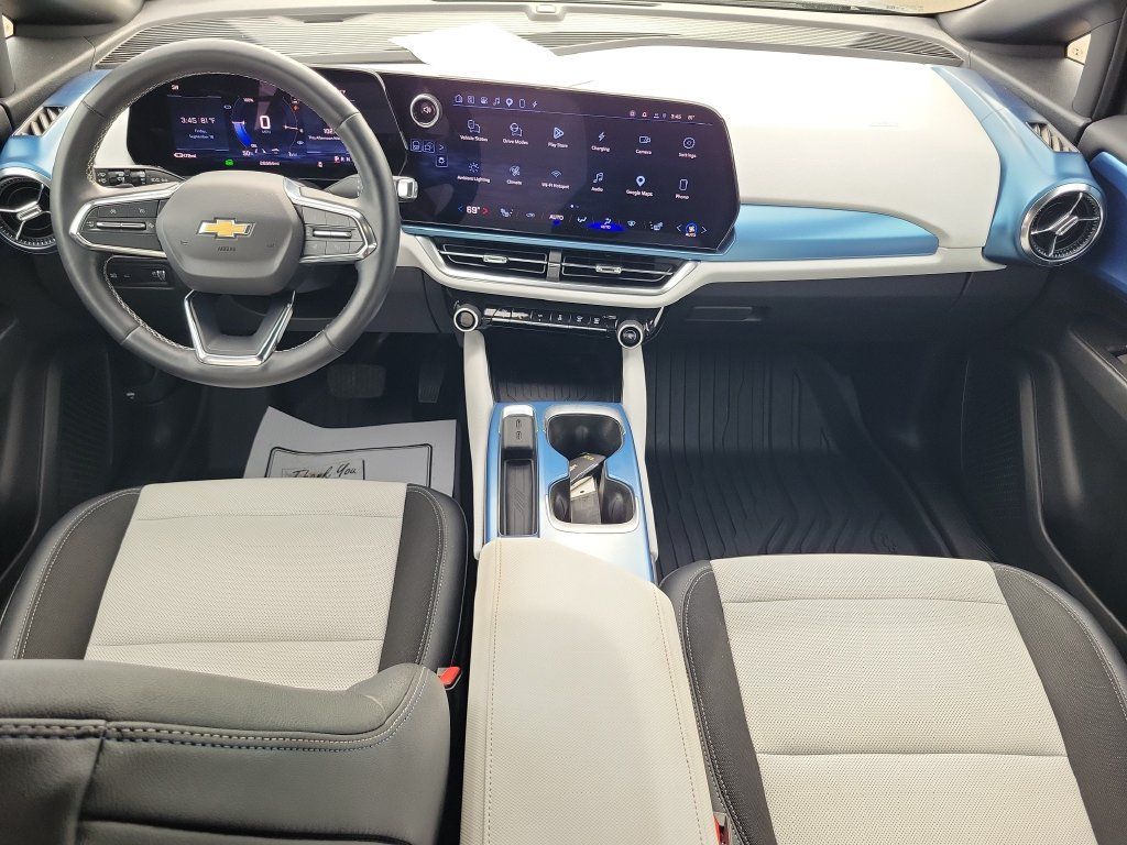 Certified 2024 Chevrolet Equinox EV LT w/ LPO, Trailering Package FWD image 31