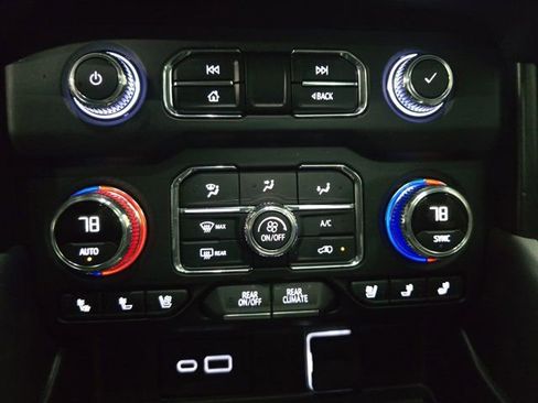 Used 2022 GMC Yukon AT4 w/ Max Trailering Package image 21