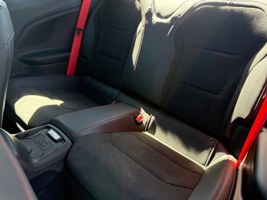 Used 2020 Chevrolet Camaro ZL1 RWD image 16